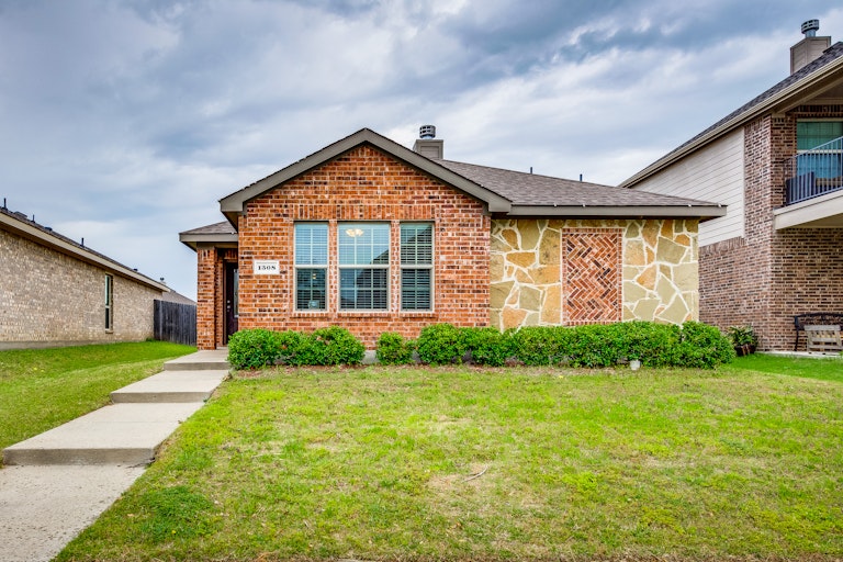 Photo 23 of 25 - 1308 Land Oak Rd, Royse City, TX 75189