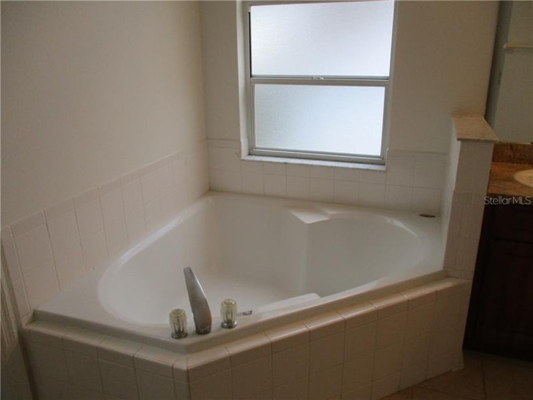 Photo 17 of 25 - 251 Durango Loop St, Davenport, FL 33897