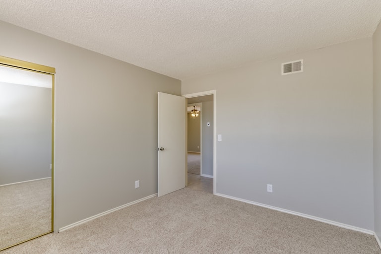 Photo 17 of 29 - 11539 E Crescent Ave, Mesa, AZ 85208