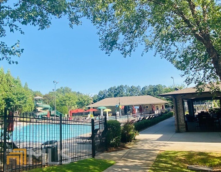 Photo 33 of 34 - 1015 York Cv, Alpharetta, GA 30004