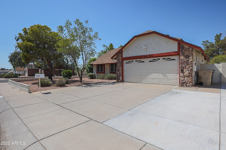 Photo 2 of 30 - 5626 W Yucca St, Glendale, AZ 85304