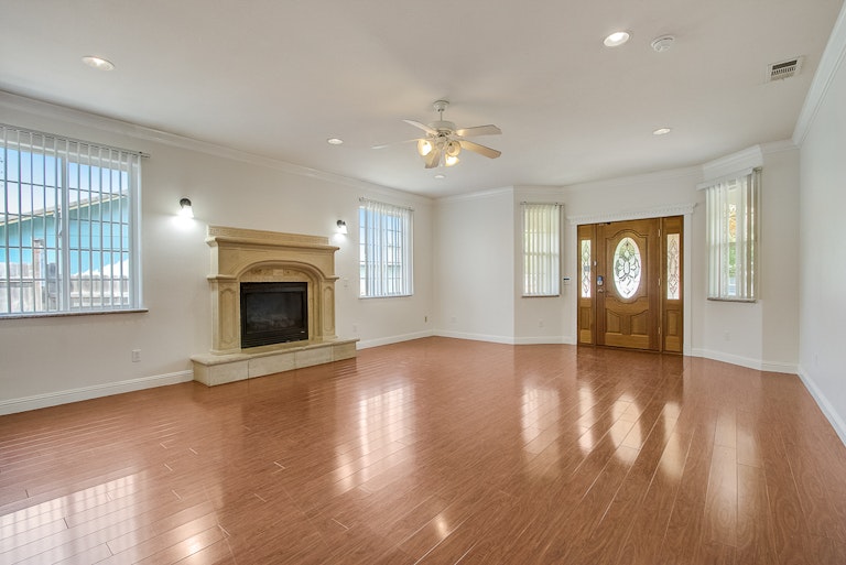 Photo 15 of 35 - 6928 Franela Way, Citrus Heights, CA 95621