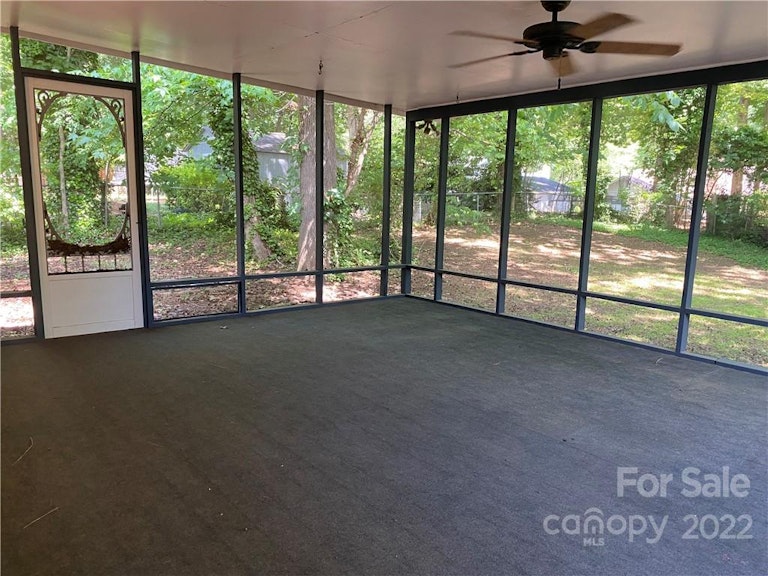 Photo 14 of 16 - 5926 McNair Rd, Charlotte, NC 28212