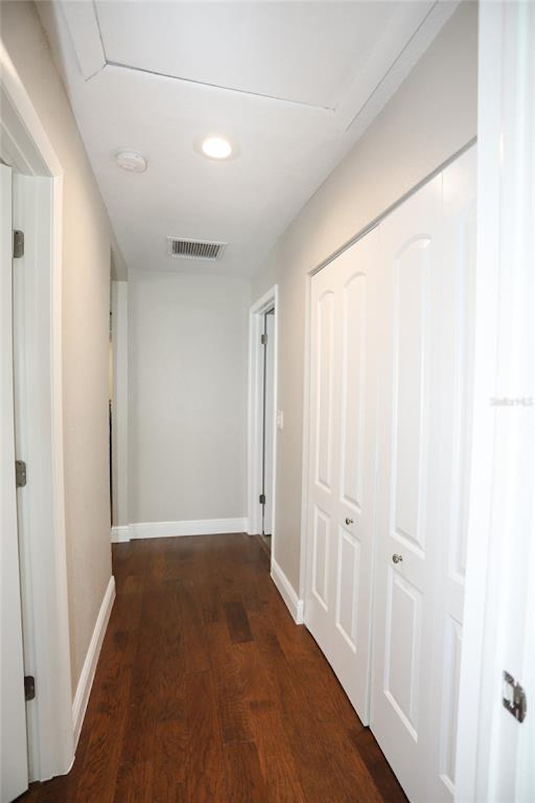 Photo 19 of 34 - 5730 Imperial Ky, Tampa, FL 33615