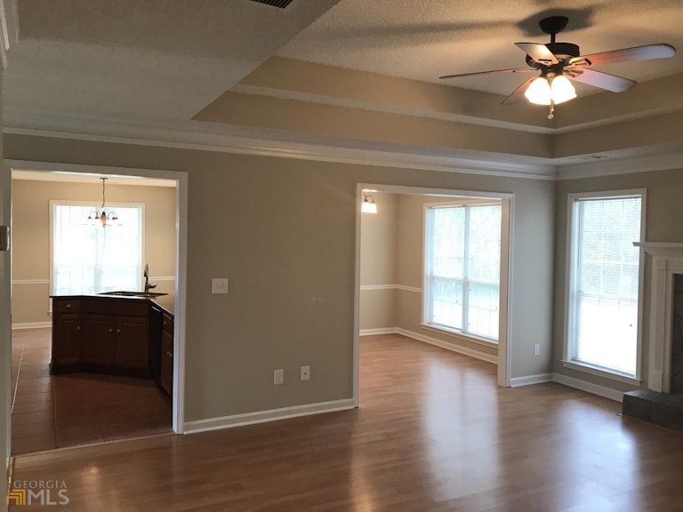 Photo 14 of 29 - 210 Buck Creek Dr, Covington, GA 30016