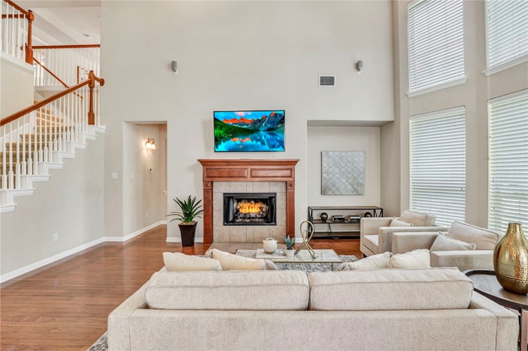 Photo 19 of 40 - 10301 Chestnut Ridge Rd, Austin, TX 78726