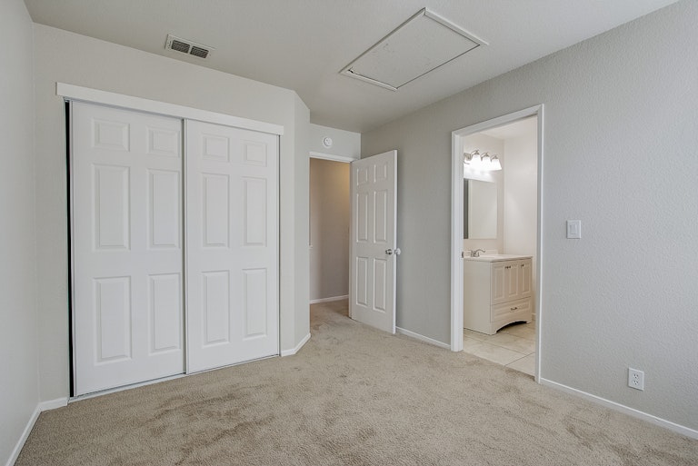 Photo 27 of 31 - 7441 Fireweed Cir, Citrus Heights, CA 95610