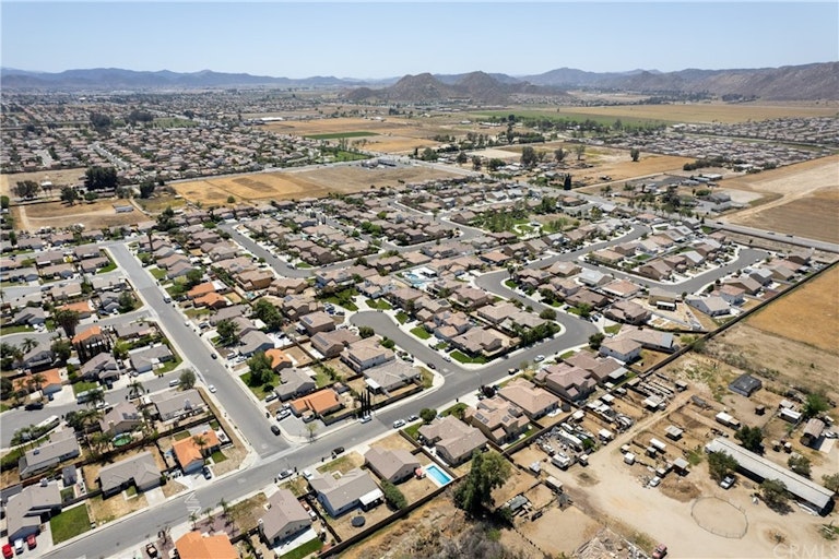 Photo 34 of 34 - 2091 Roanoke St, San Jacinto, CA 92582