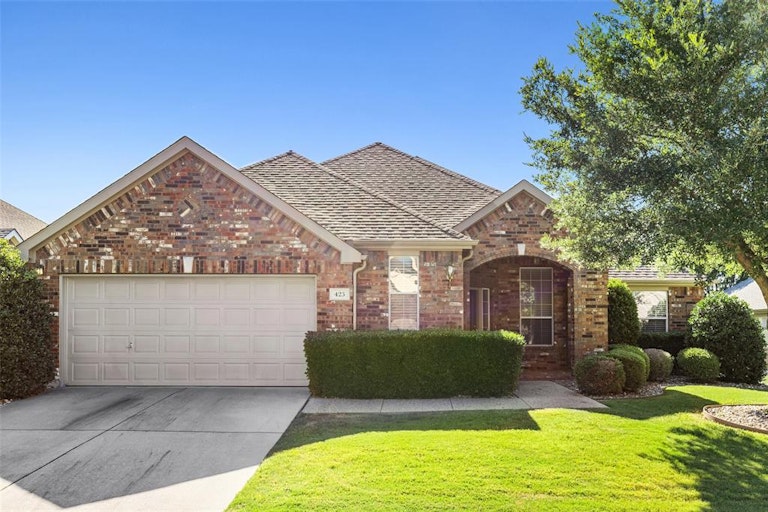 Photo 2 of 30 - 423 Black Diamond Ct, Fairview, TX 75069