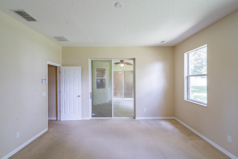 Photo 16 of 30 - 1718 Palmerston Cir, Ocoee, FL 34761