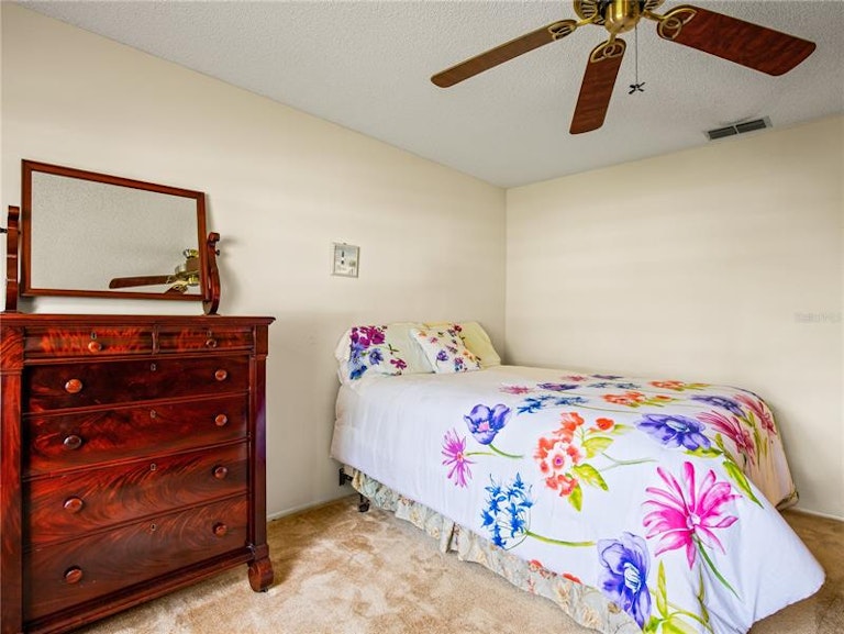 Photo 33 of 65 - 6144 Muirfield Ct, Spring Hill, FL 34606