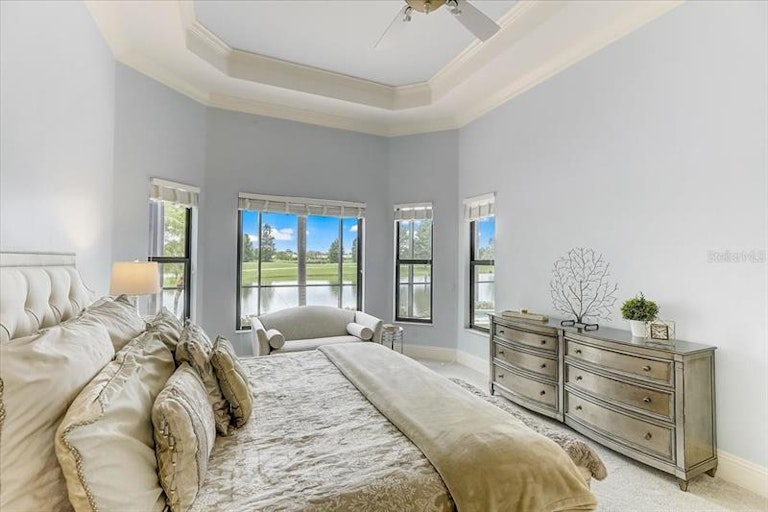 Photo 13 of 35 - 14722 Secret Harbor Pl, Lakewood Ranch, FL 34202