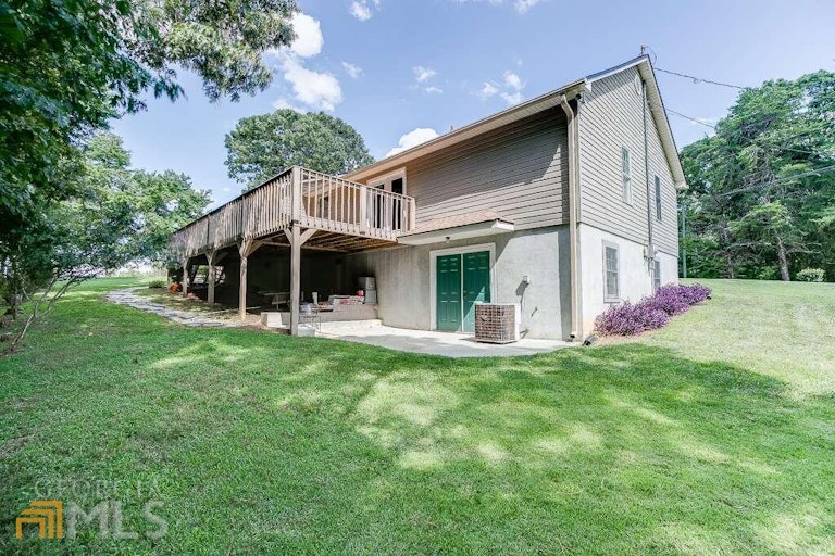 Photo 29 of 36 - 6483 Wildwood Trl, Flowery Branch, GA 30542