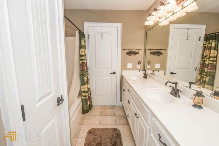 Photo 55 of 105 - 1013 Country Ln, Loganville, GA 30052