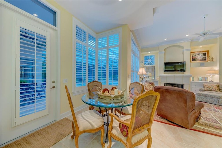 Photo 17 of 54 - 2107 Pinnacle Cir S, Palm Harbor, FL 34684