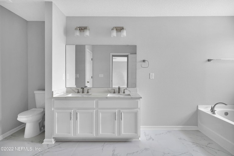 Photo 29 of 39 - 400 Heritage Oaks Dr, Saint Johns, FL 32259