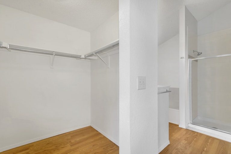 Photo 15 of 17 - 6001 S Yosemite St Unit E205, Greenwood Village, CO 80111