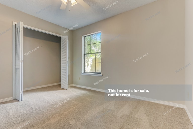 Photo 19 of 25 - 11636 Brush Ridge Cir N, Jacksonville, FL 32225
