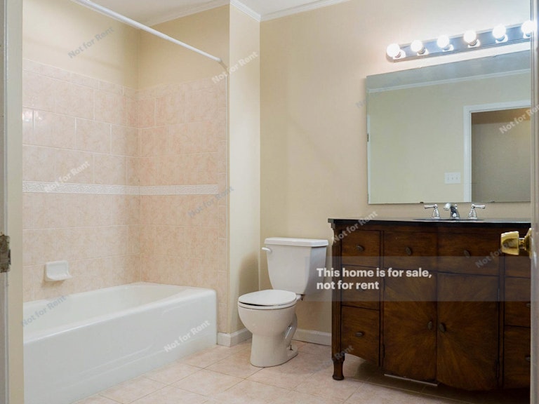 Photo 13 of 30 - 4801 Metcalf Dr, Raleigh, NC 27612
