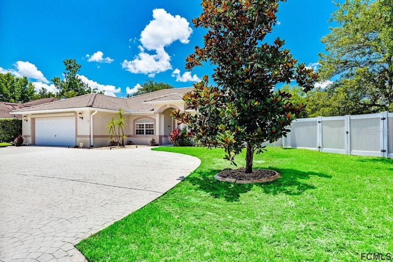 Photo 3 of 60 - 52 Rockefeller Dr, Palm Coast, FL 32164