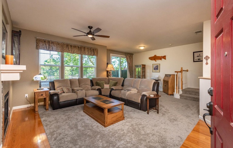 Photo 5 of 42 - 955 Marvin Gardens Way #28, Rocklin, CA 95765