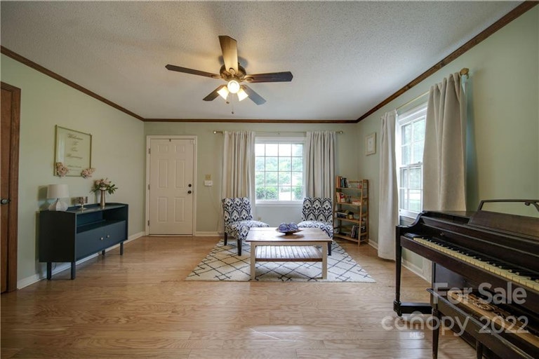 Photo 7 of 47 - 5802 Hillcrest Cir, Indian Trail, NC 28079