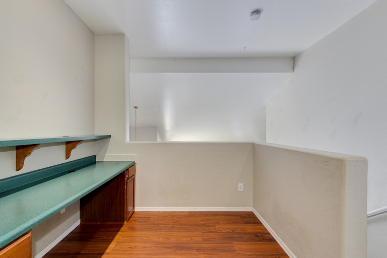 Photo 15 of 73 - 924 W Laurel Ave, Gilbert, AZ 85233