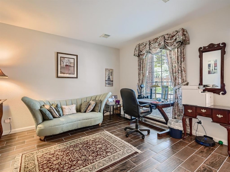 Photo 8 of 28 - 13518 Greenwood Manor Dr, Cypress, TX 77429