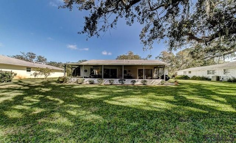 Photo 37 of 39 - 11 Crompton Pl, Palm Coast, FL 32137