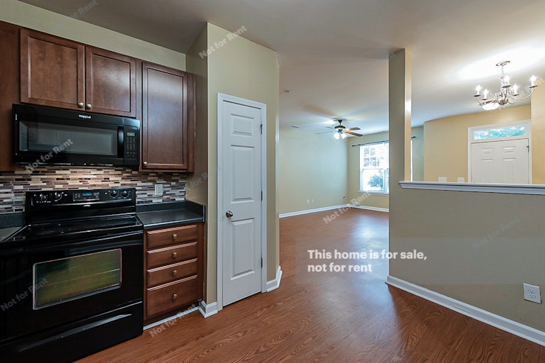 Photo 6 of 15 - 401 Coalinga Ln #108, Raleigh, NC 27610