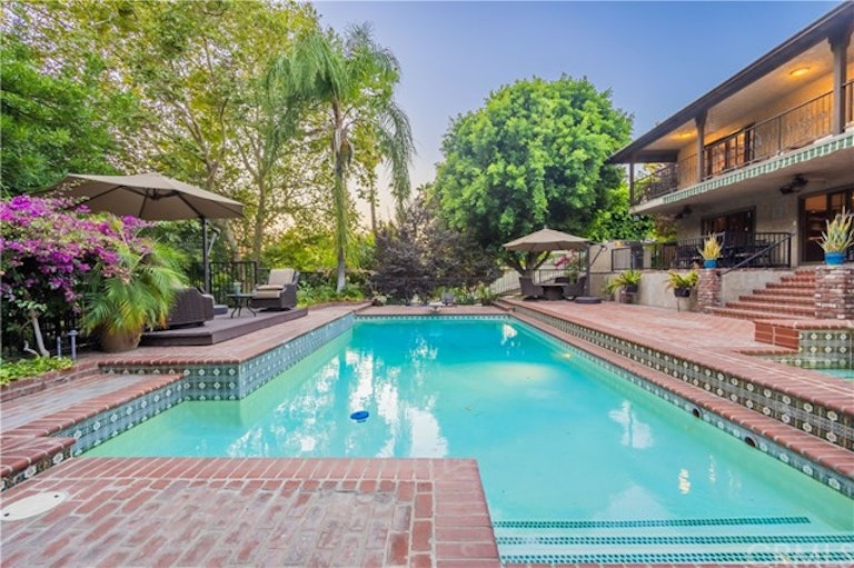 Photo 34 of 59 - 2899 N Monte Verde Dr, Covina, CA 91724