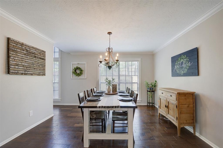 Photo 15 of 48 - 4918 Dobbin Springs Ln, Kingwood, TX 77345