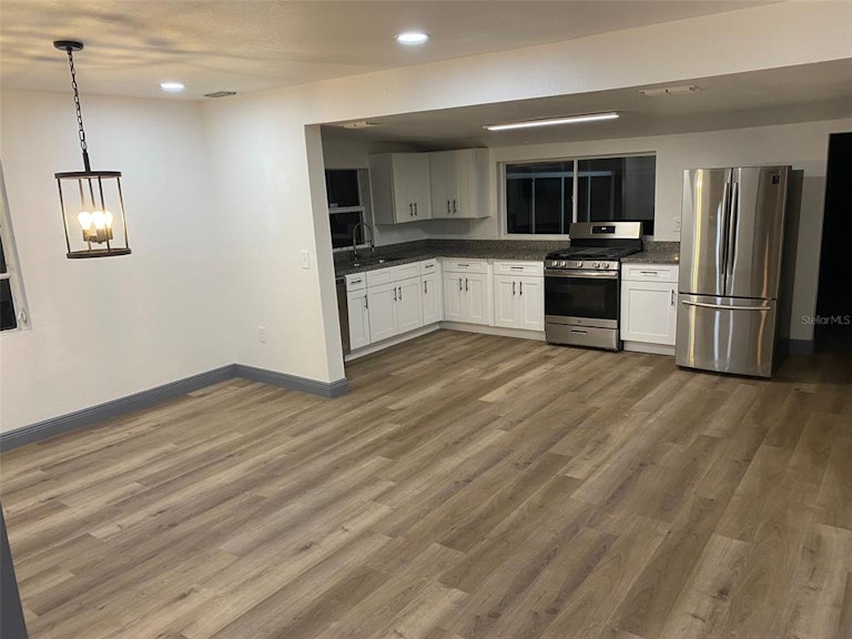 Photo 5 of 20 - 565 Pine St E, Mulberry, FL 33860