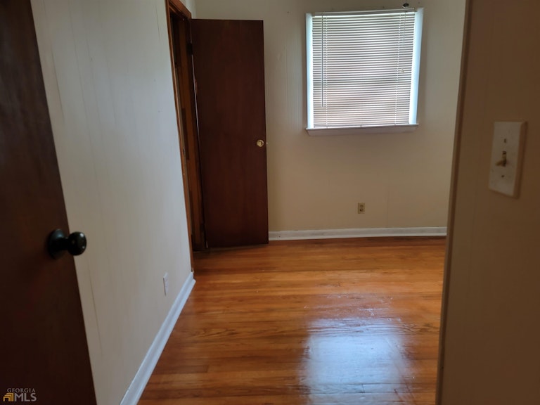 Photo 8 of 20 - 1028 Mountain View Rd NW, Conyers, GA 30012