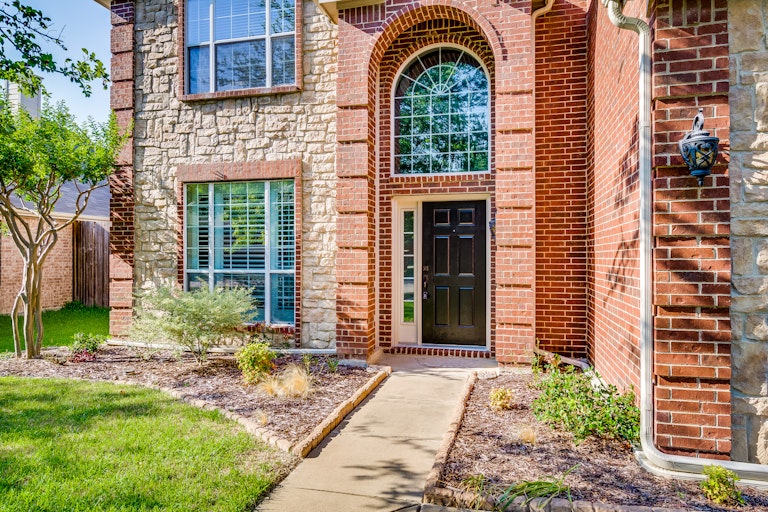 Photo 6 of 32 - 460 Fremont Dr, Rockwall, TX 75087
