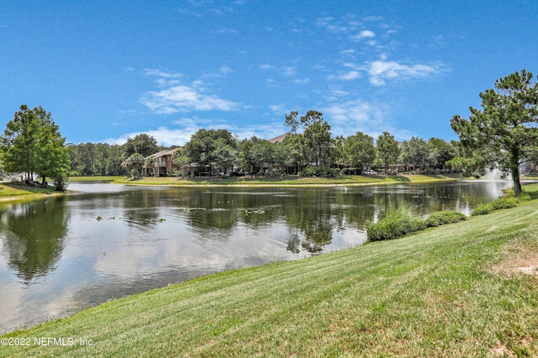 Photo 27 of 31 - 12700 Bartram Park Blvd #328, Jacksonville, FL 32258