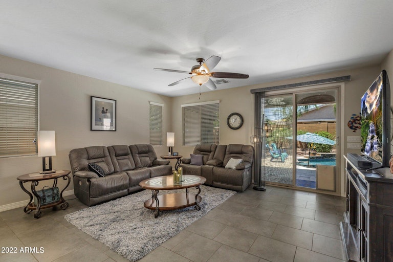 Photo 16 of 43 - 7918 W Whitehorn Trl, Peoria, AZ 85383
