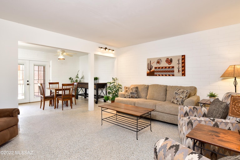 Photo 3 of 26 - 3960 E Flower St #41, Tucson, AZ 85712