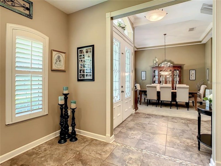 Photo 13 of 69 - 2704 Aloma Oaks Dr, Oviedo, FL 32765