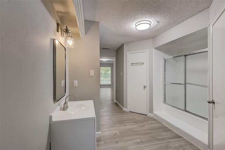 Photo 30 of 46 - 14002 Cedar Point Dr, Houston, TX 77070