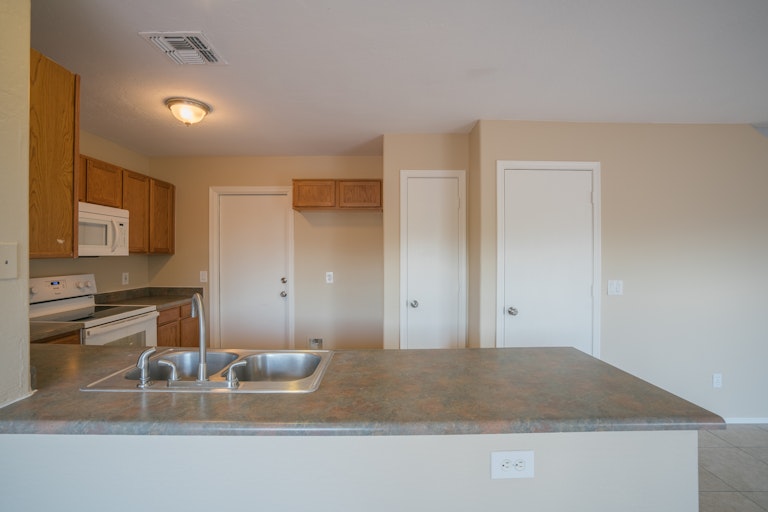 Photo 4 of 24 - 12005 N Pablo St, El Mirage, AZ 85335