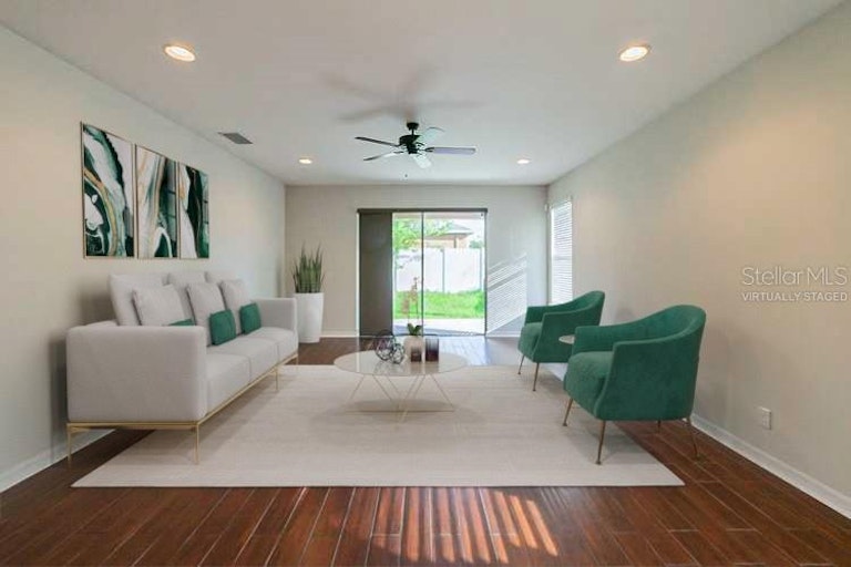 Photo 3 of 24 - 32601 Harmony Oaks Dr, Wesley Chapel, FL 33545