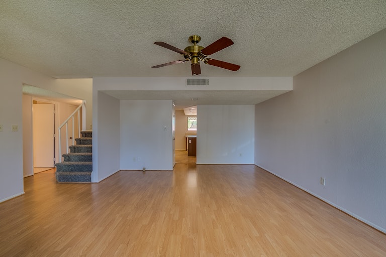 Photo 3 of 28 - 1729 W Citrus Way, Phoenix, AZ 85015