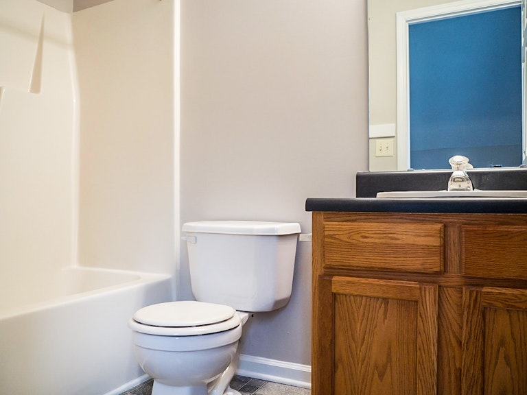 Photo 8 of 15 - 600 Parkander Ct, Raleigh, NC 27603