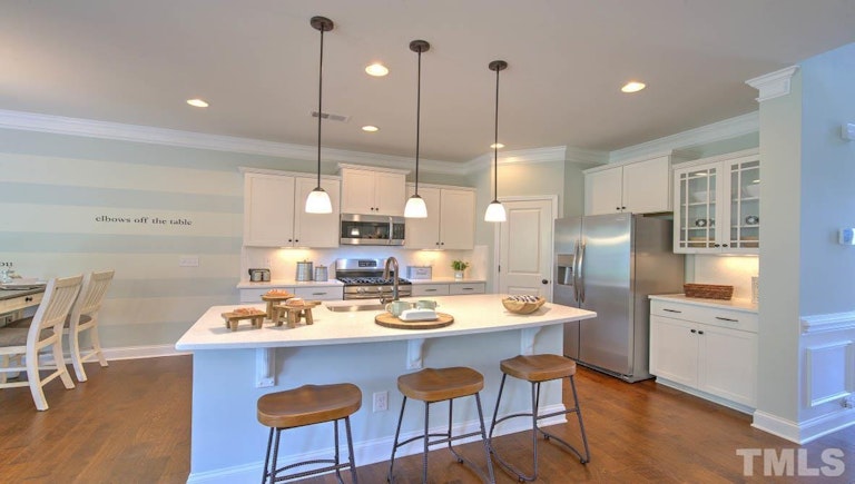Photo 22 of 68 - 432 Bluffberry Way, Hillsborough, NC 27278