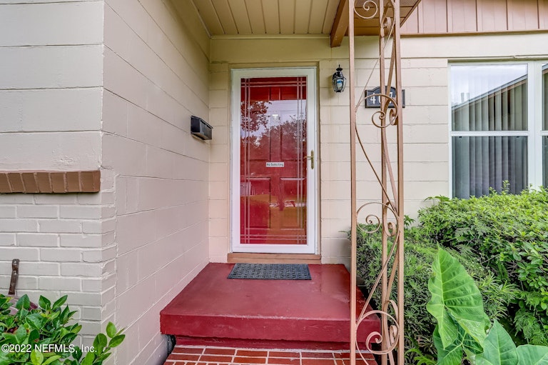 Photo 5 of 48 - 4070 Conga St, Jacksonville, FL 32217