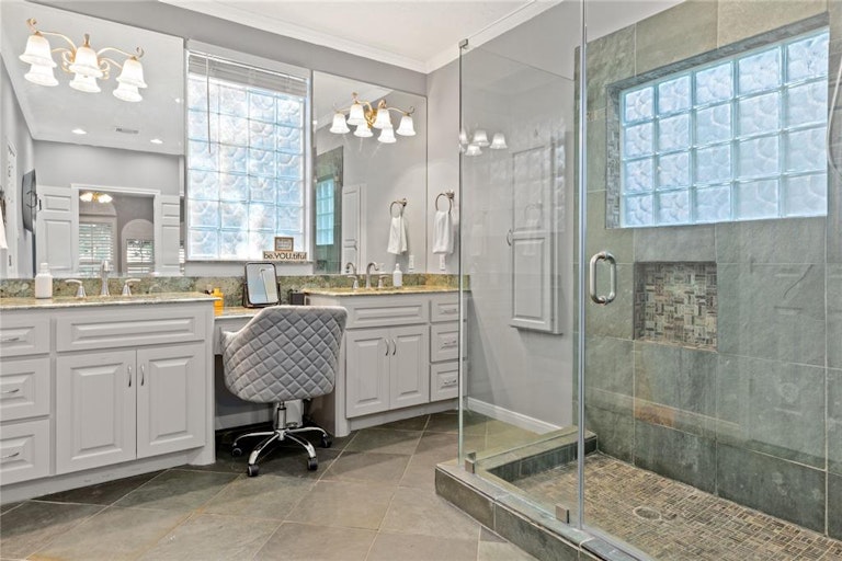 Photo 27 of 41 - 2715 Rustic Woods Dr, Kingwood, TX 77345