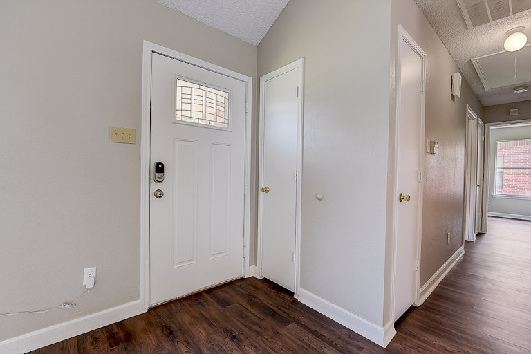 Photo 37 of 37 - 9032 Elbe Trl, Fort Worth, TX 76118