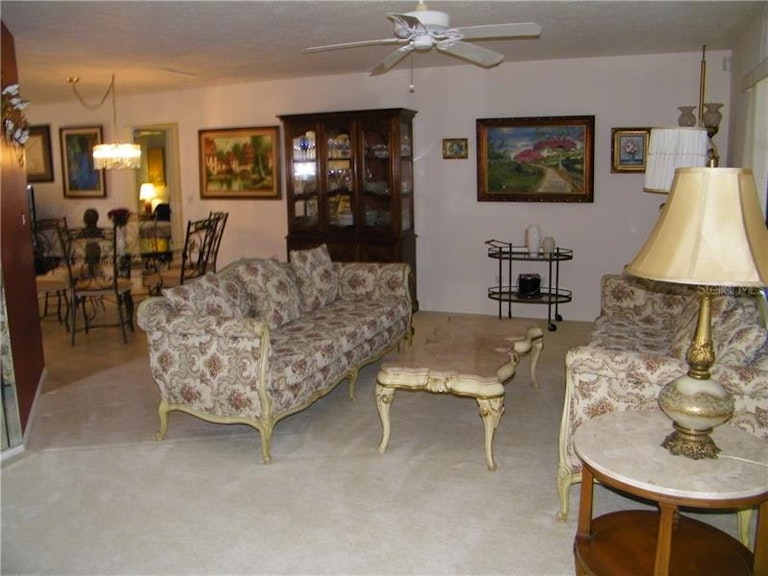 Photo 2 of 16 - 3007 Siesta Dr, Venice, FL 34293