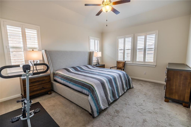 Photo 7 of 30 - 1503 English Blue Ln, Arlington, TX 76005